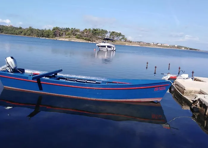 Апартаменты Sara Врси